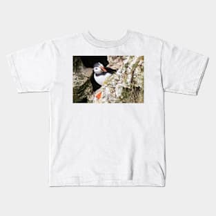 Puffin on cliff edge Kids T-Shirt